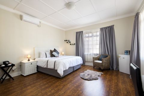 accommodation bnb port elizabeth walmer villiers self catering006